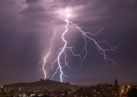 Sistema de proteção contra descargas atmosféricas (SPDA)